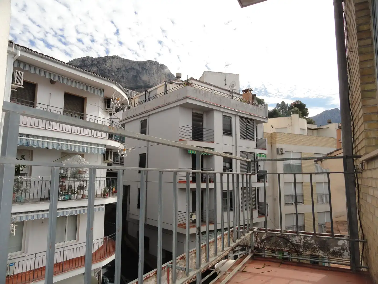 Vista exterior de Piso en venta en Cazorla con Aire acondicionado, Terraza y Trastero