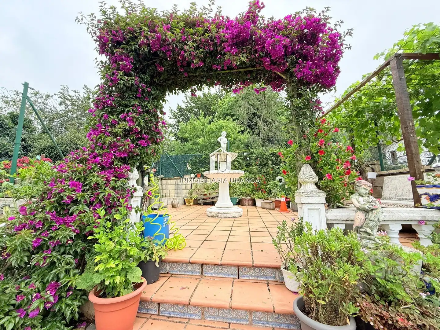 Terrassa de Casa o xalet en venda en Meruelo amb Calefacció, Jardí privat i Terrassa