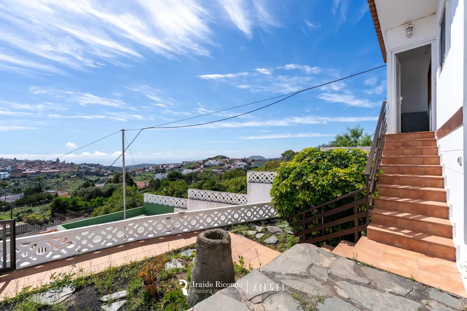Exterior view of Houses for sale in Santa Brígida  with Air Conditioner, Private garden and Terrace