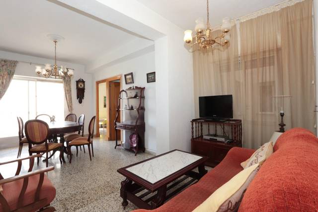 Piso en Venta en Calle ASDRUBAL en Alameda