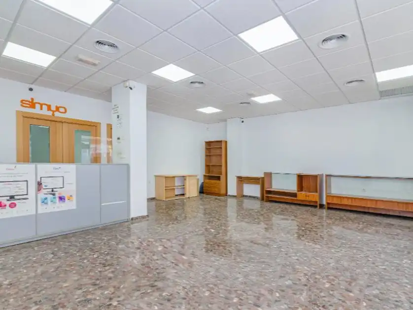 Local de alquiler en La Zubia con Aire acondicionado y Calefacción