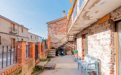 Vista exterior de Casa o xalet en venda en Oropesa amb Aire condicionat, Terrassa i Balcó