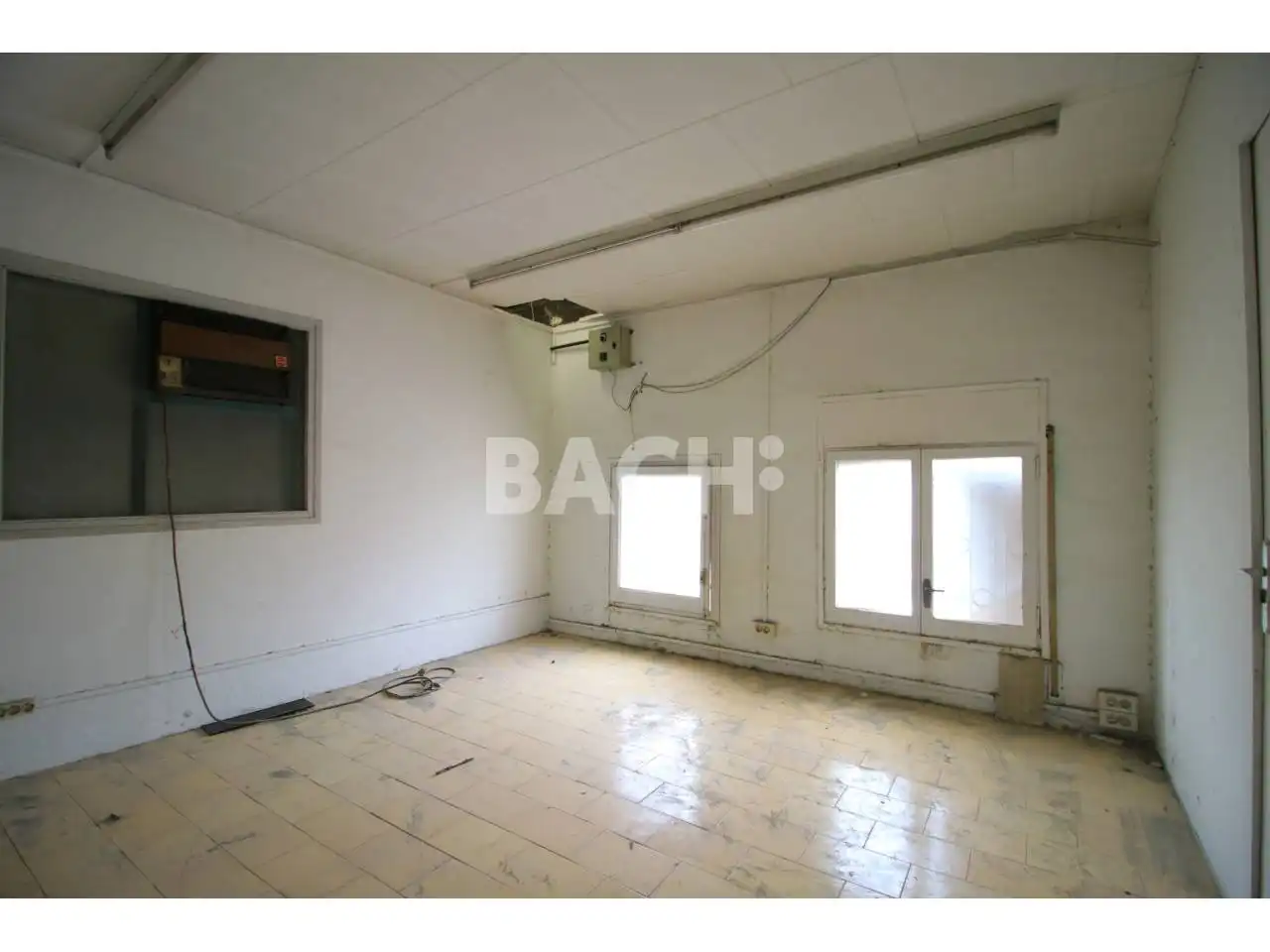 Nave industrial de alquiler en Vic