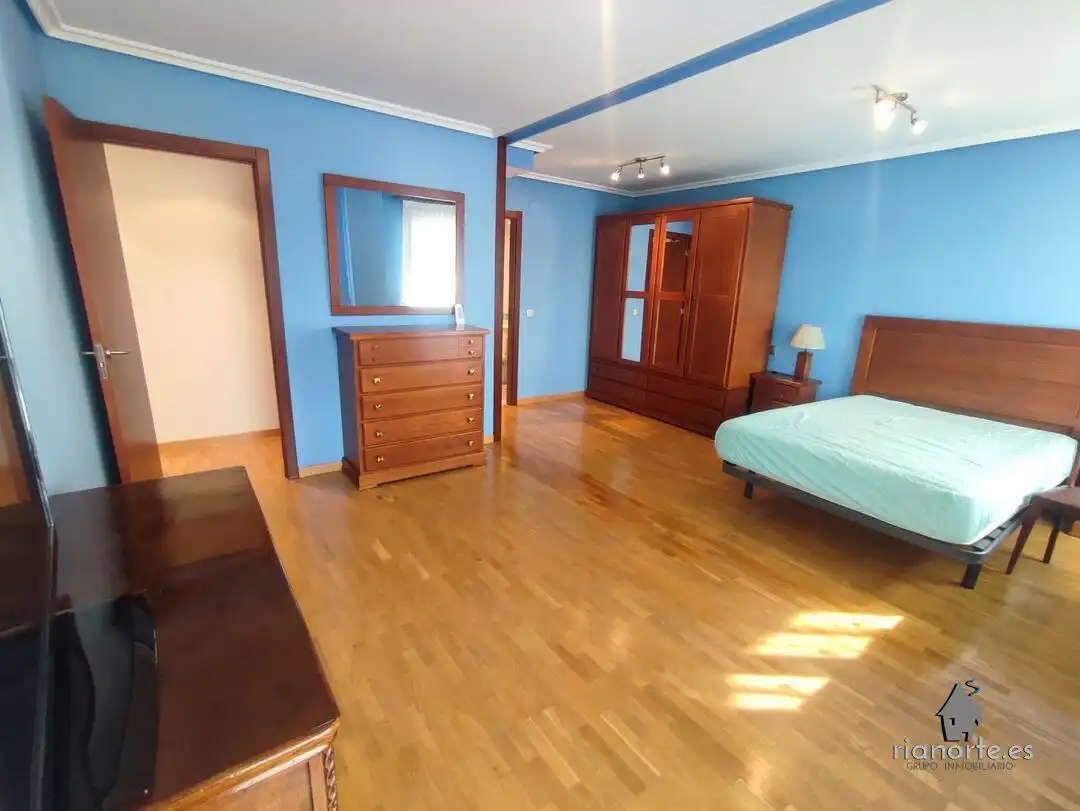 Bedroom of Flat for sale in Langreo  with Heating, Terrace and Storage room