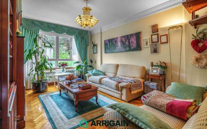 Living room of Flat for sale in Hernani  with Heating, Terrace and Balcony