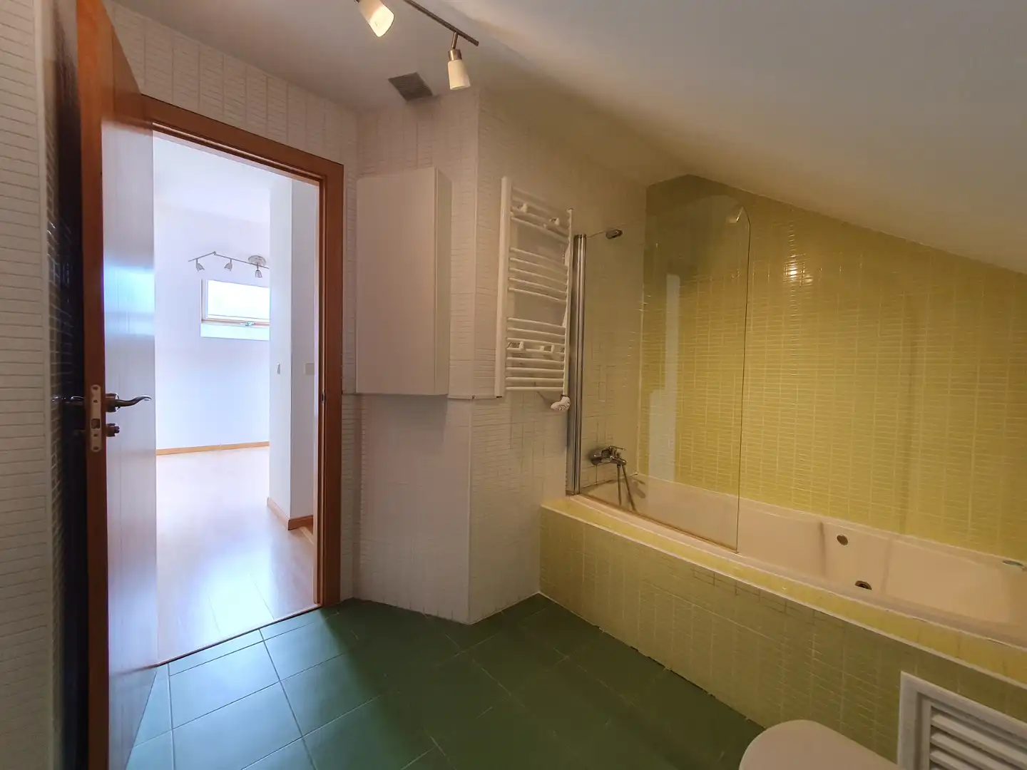 Baño de Dúplex en venta en Madrid con Aire acondicionado, Calefacción y Parquet