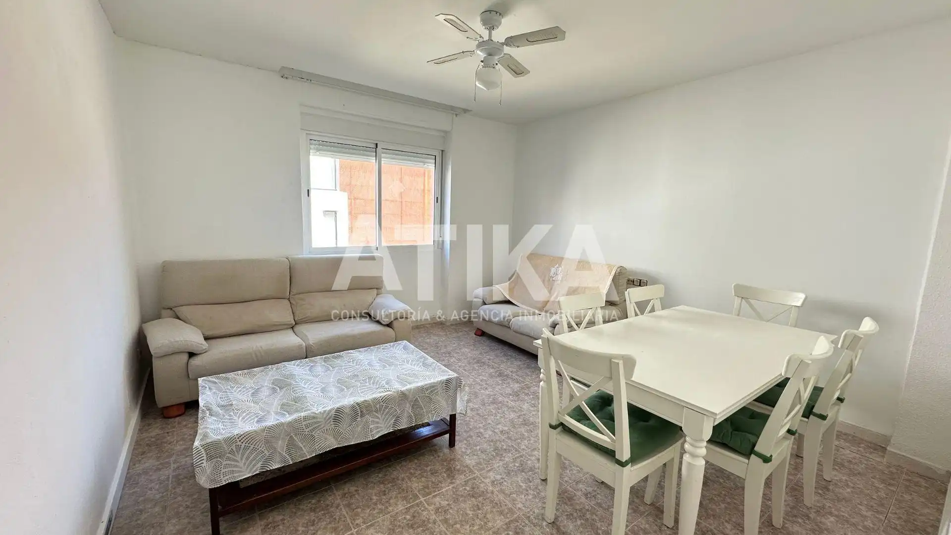 Sala de estar de Piso en venta en Ontinyent con Trastero y Amueblado