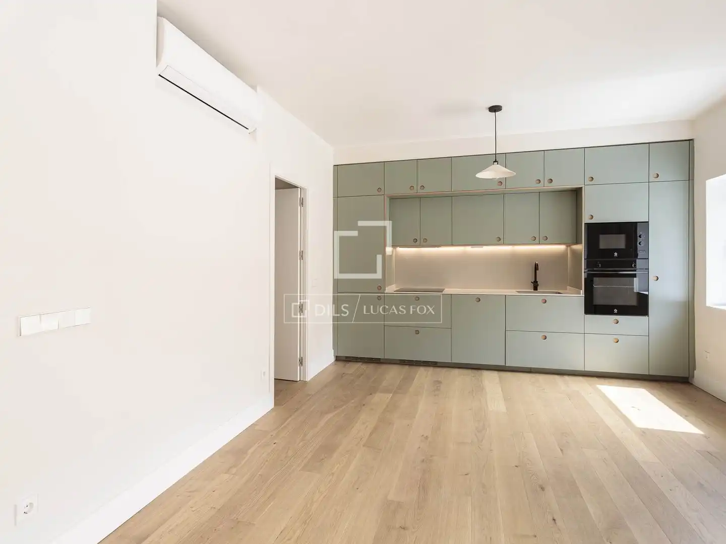 Cuina de Pis de lloguer en Jaén amb Aire condicionat, Calefacció i Parquet