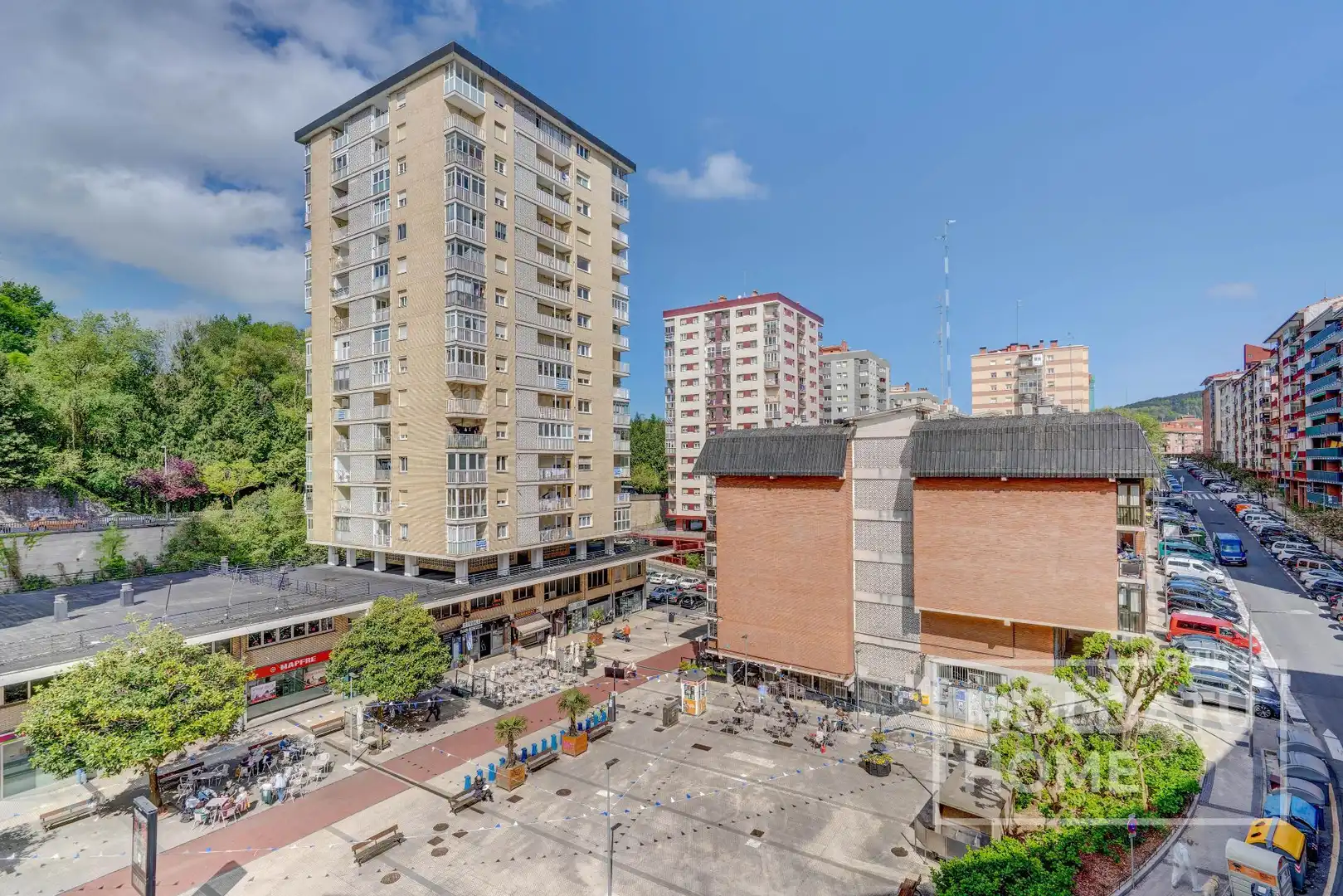 Außenansicht von Wohnung zum Verkauf in Donostia - San Sebastián  mit Heizung, Terrasse und Abstellraum