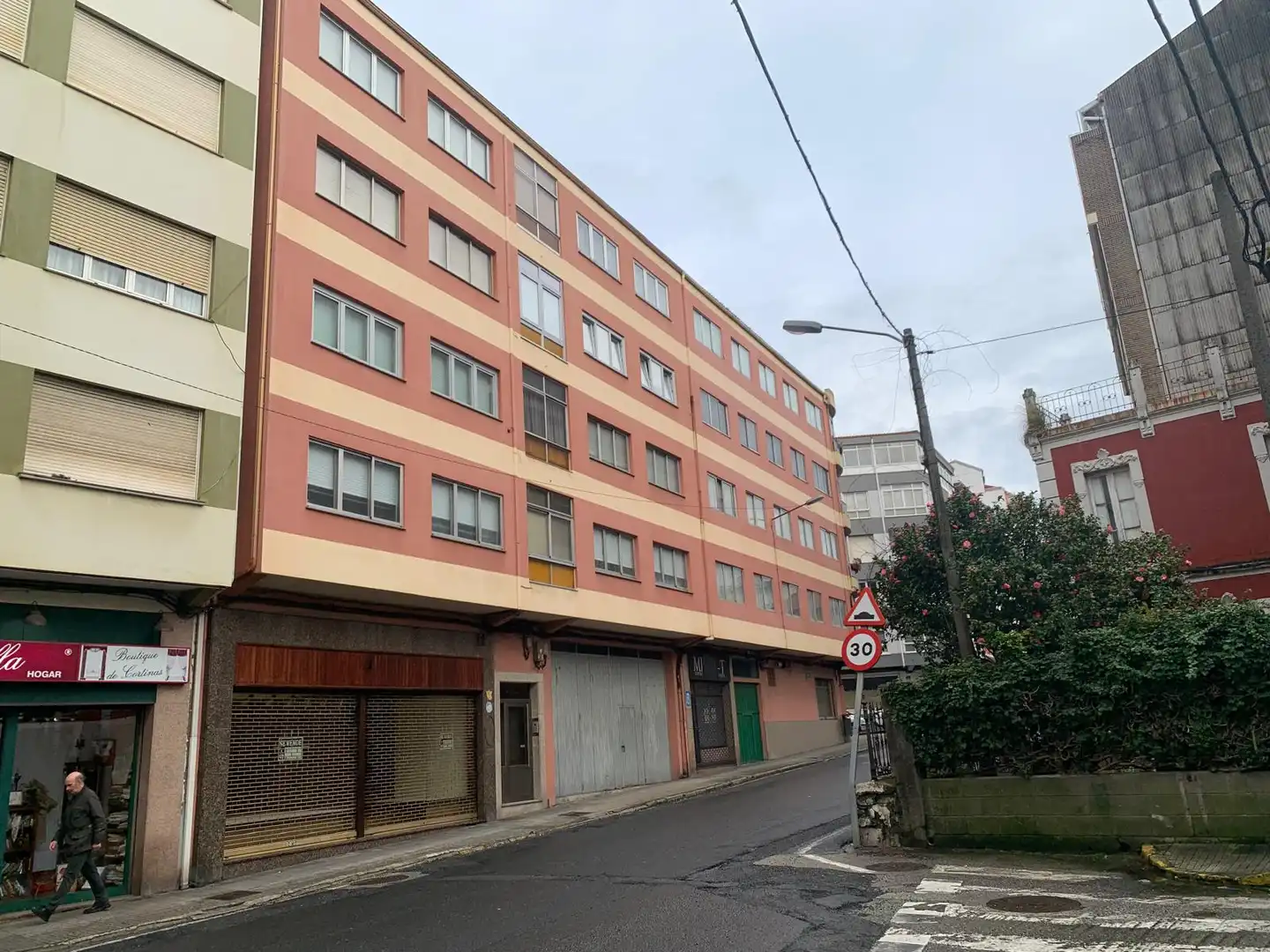 Locale commerciale in vendita a Rúa Nova de Caranza