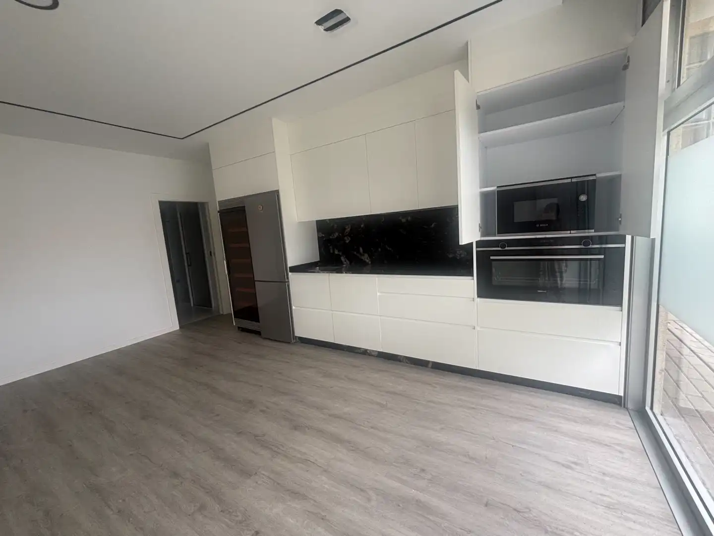 Kitchen of Apartments for rent in Vigo   with Heating, Oven and Washing machine