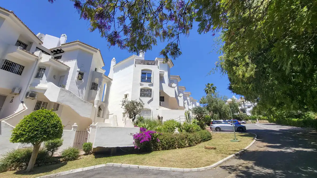 Vista exterior de Apartamento en venta en Calahonda 