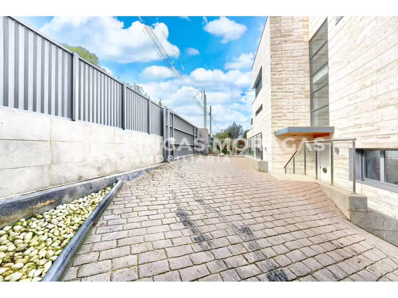 Exterior view of Houses for sale in Sant Cugat del Vallès  with Air Conditioner, Heating and Private garden
