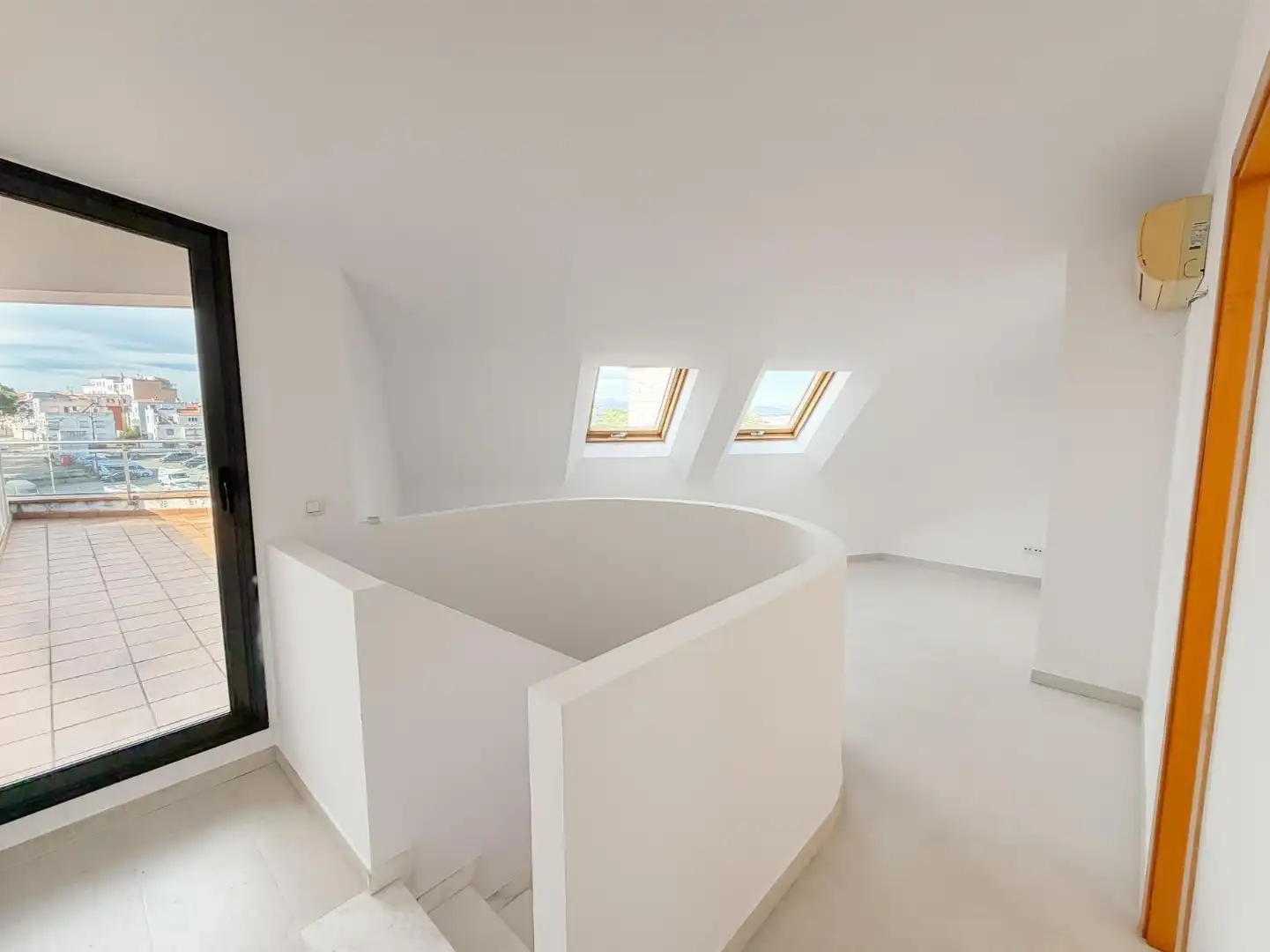 Dúplex en venta en L'Escala con Aire acondicionado, Calefacción y Terraza