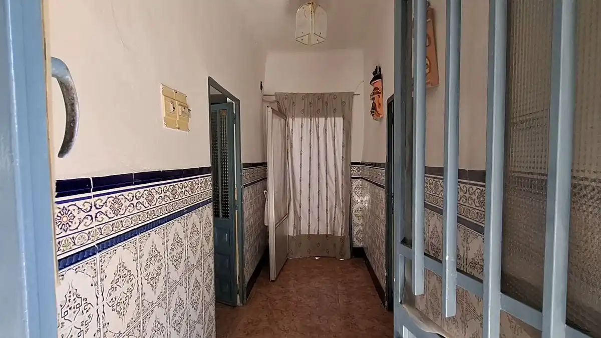 Casa rústica amb jardí en venda a Avenida Juan Carlos I, imagen 5