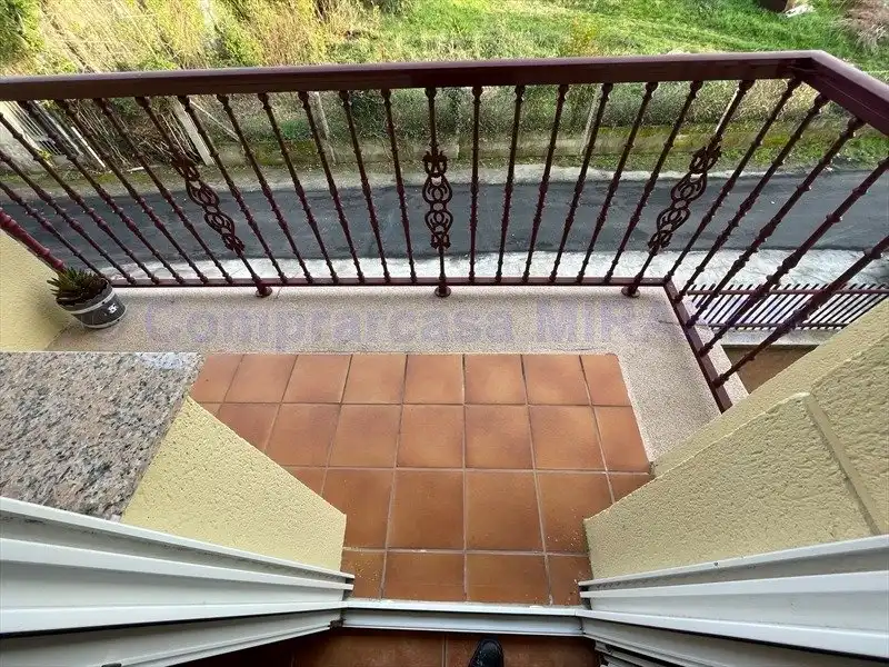 Terrassa de Àtic de lloguer en Boiro amb Calefacció, Terrassa i Moblat