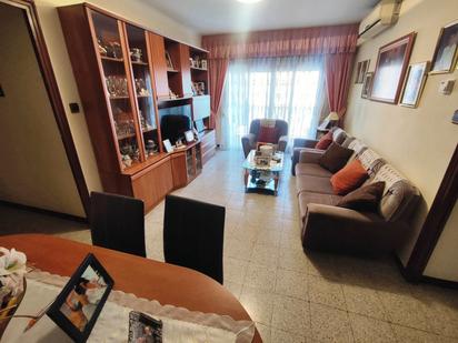 Living room of Flat for sale in Sabadell  with Air Conditioner, Heating and Oven