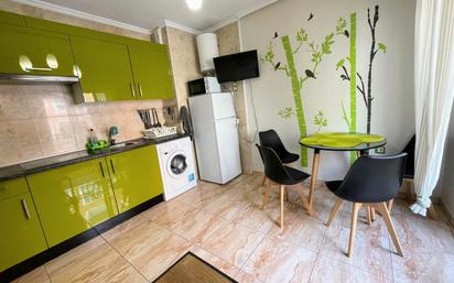 Cuina de Apartament en venda en Torrevieja amb Aire condicionat, Calefacció i Moblat