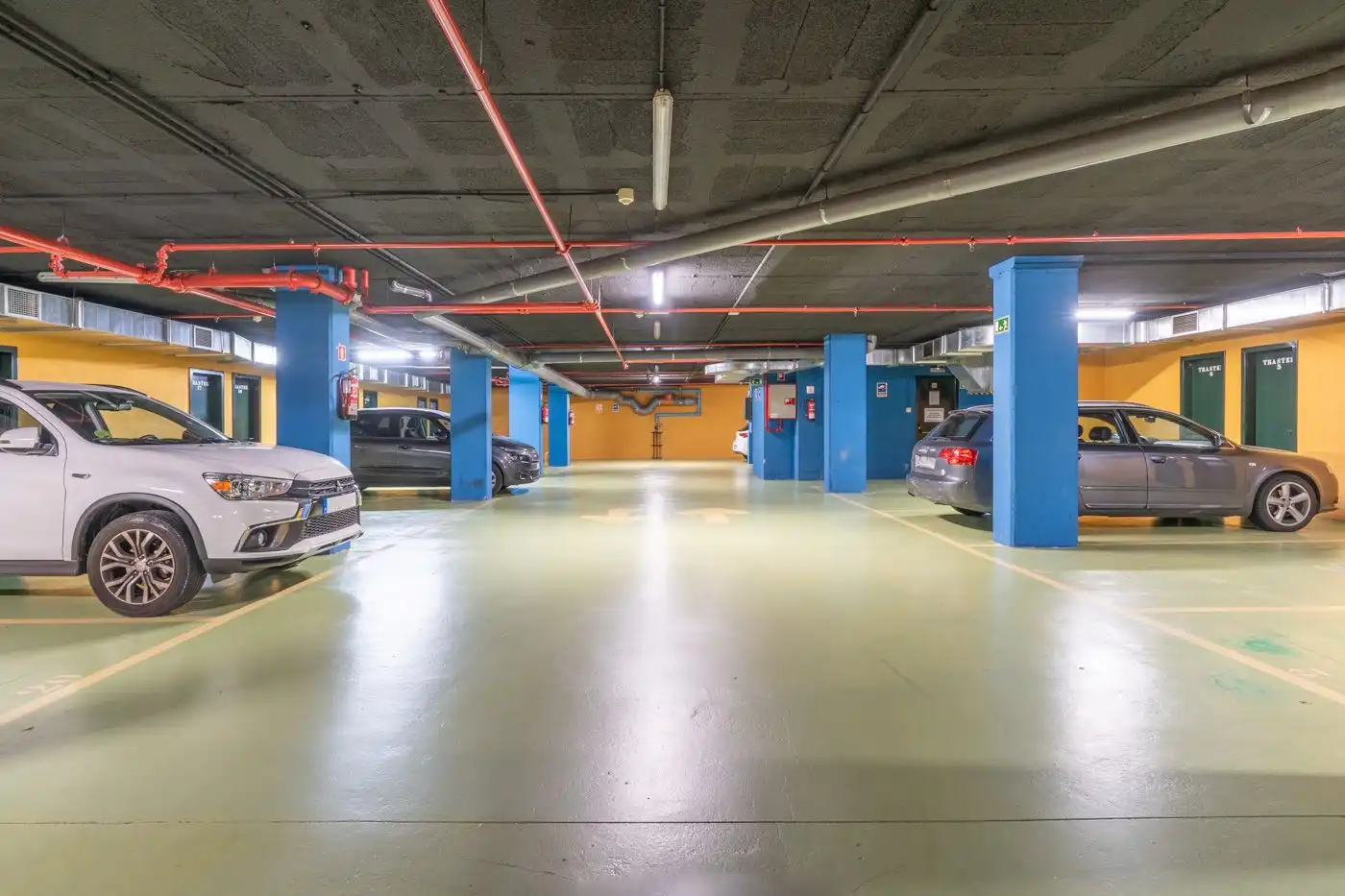 Parking of Garage for rent in Mataró