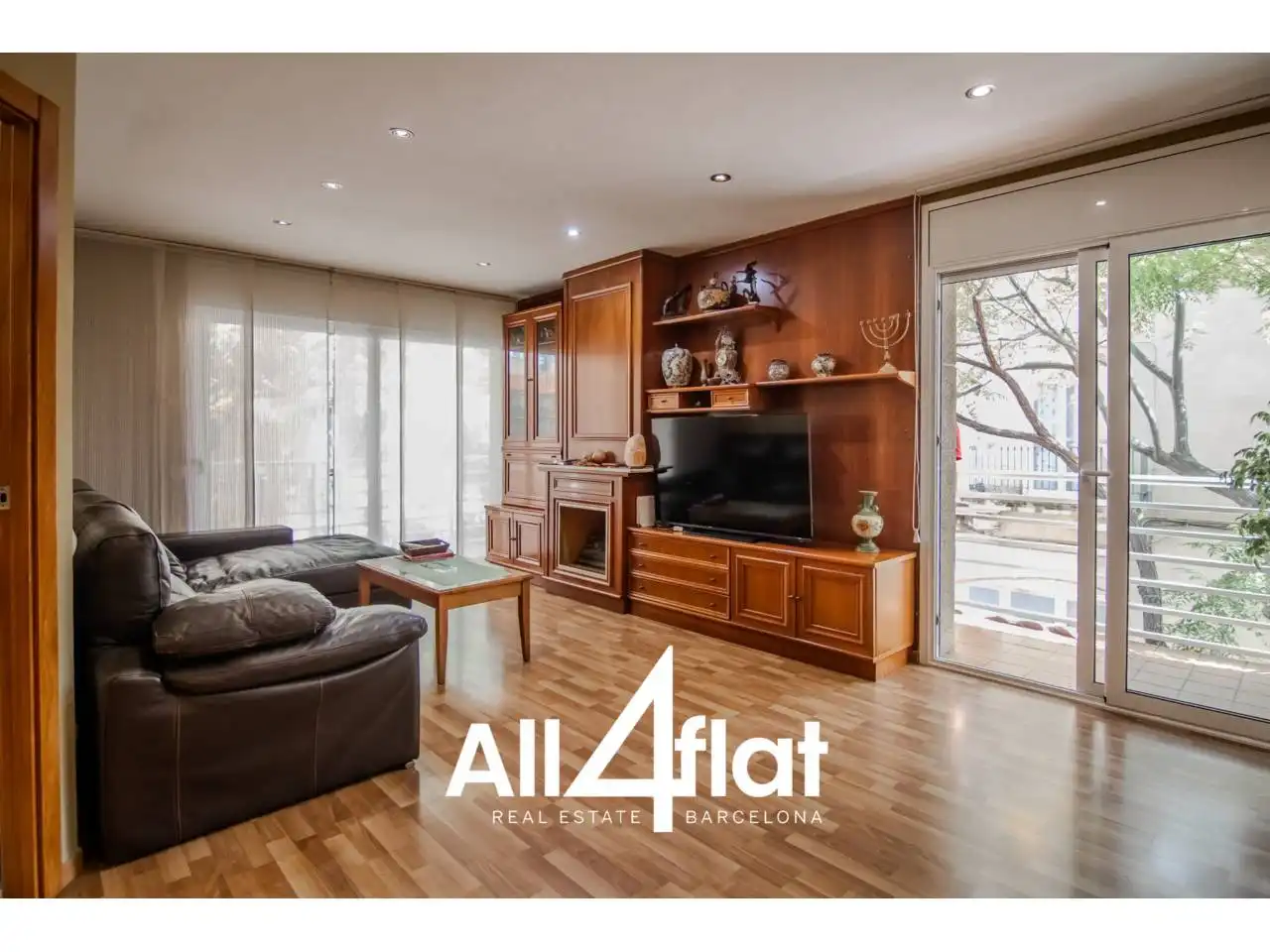 Living room of Duplexes for rent in Barcelona  with Air Conditioner, Heating and Terrace