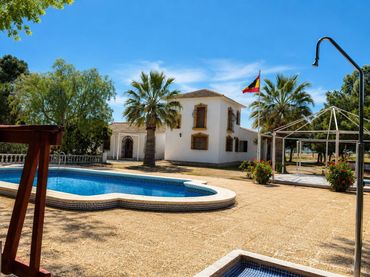 Chalet con balcón en venta en Pedanías Oeste