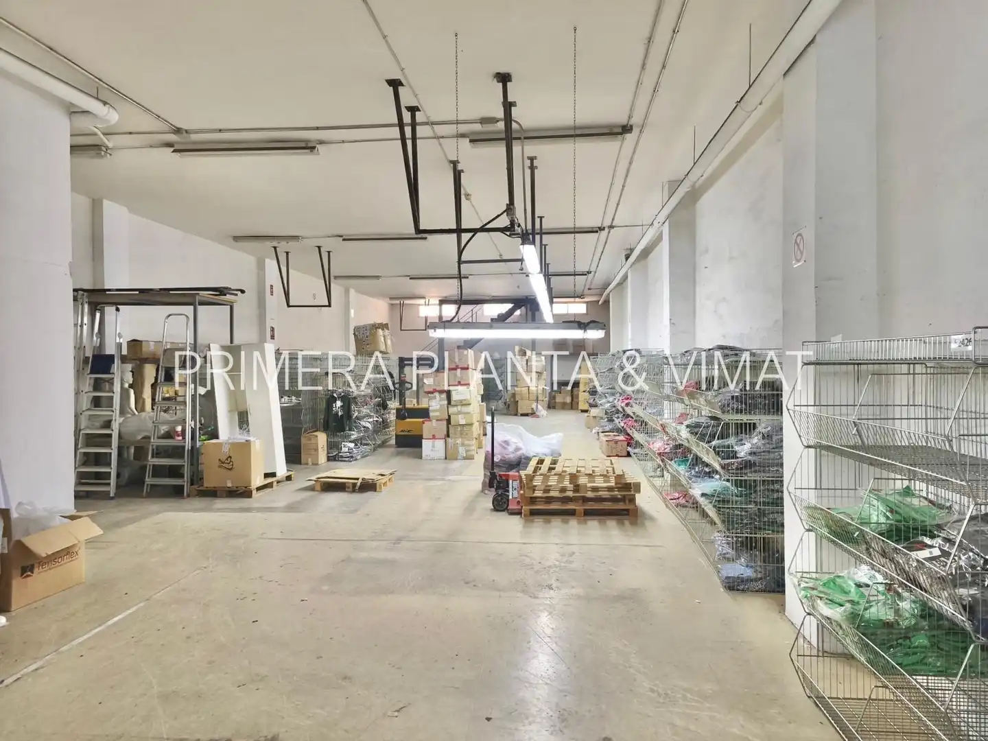 Nau industrial de lloguer en Mataró