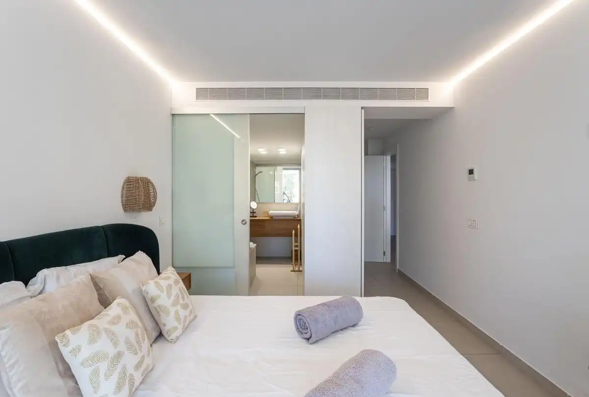 Apartament amb terrassa en venda a Avenida Avenida de Carvajal, 69, imagen 15