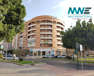 Vista exterior de Pis en venda en  Almería Capital amb Terrassa