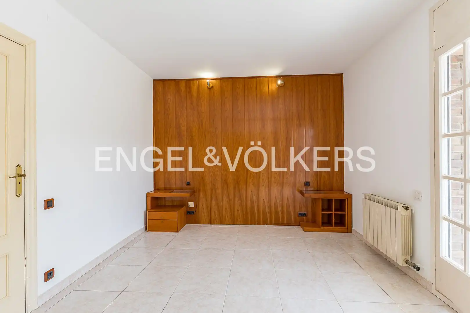 Sala de estar de Casa o chalet en venta en Castelldefels con Aire acondicionado, Calefacción y Jardín privado