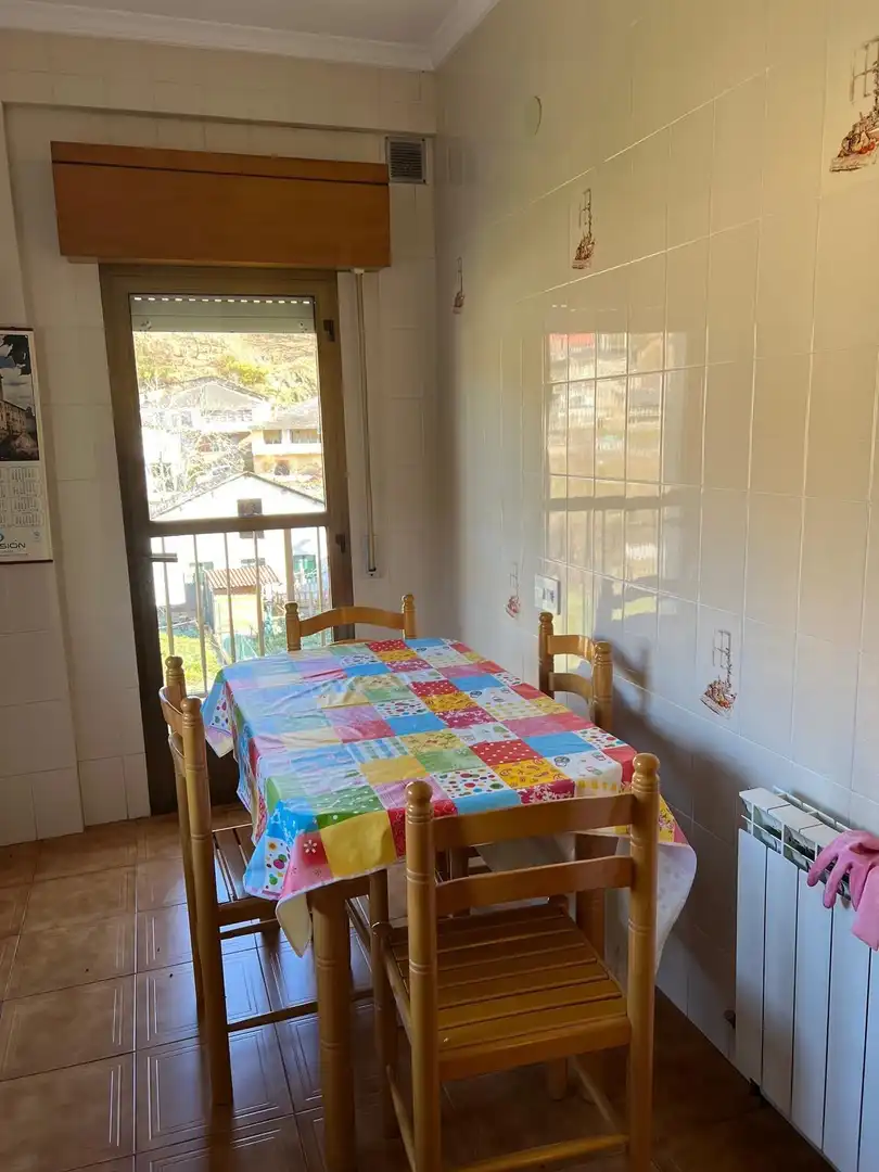 Menjador de Casa o xalet en venda en Vega de Valcarce amb Calefacció, Jardí privat i Terrassa