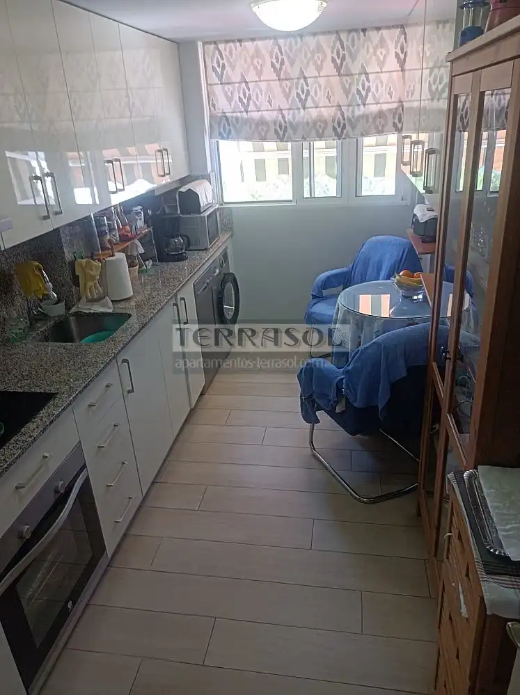 Apartament amb piscina en venda a Torre del Mar, imagen 3