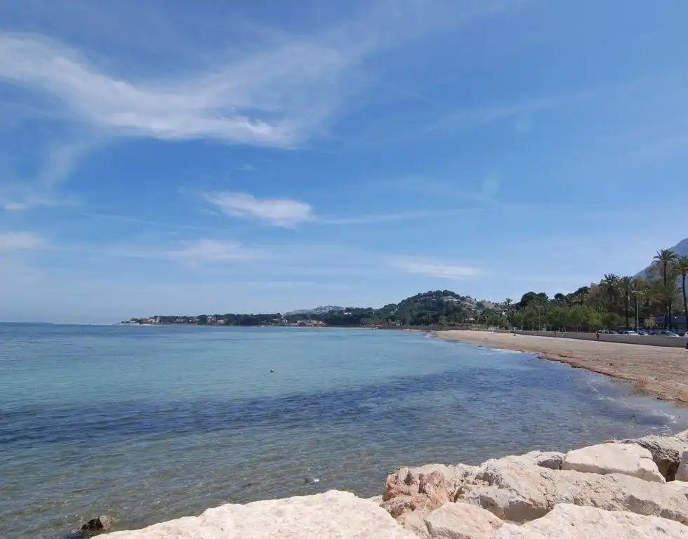 Vista exterior de Apartamento de alquiler en Dénia con Jardín privado, Terraza y Amueblado