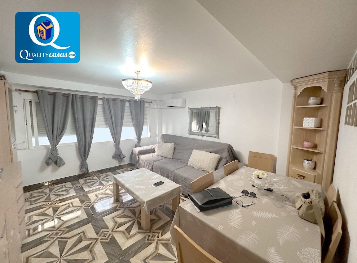 Habitación de Apartamento en venta en Alicante / Alacant con Aire acondicionado