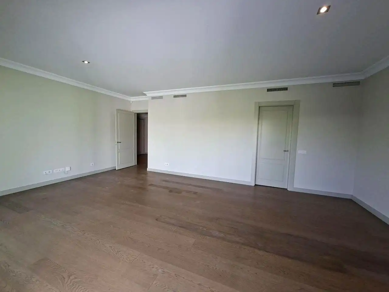 Bedroom of Ground floor for rent in Madrid  with Air Conditioner, Heating and Private garden