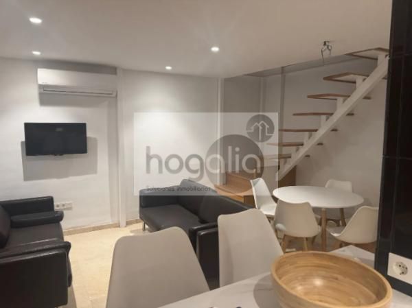 Dúplex de alquiler en  Sevilla Capital con Aire acondicionado y Amueblado