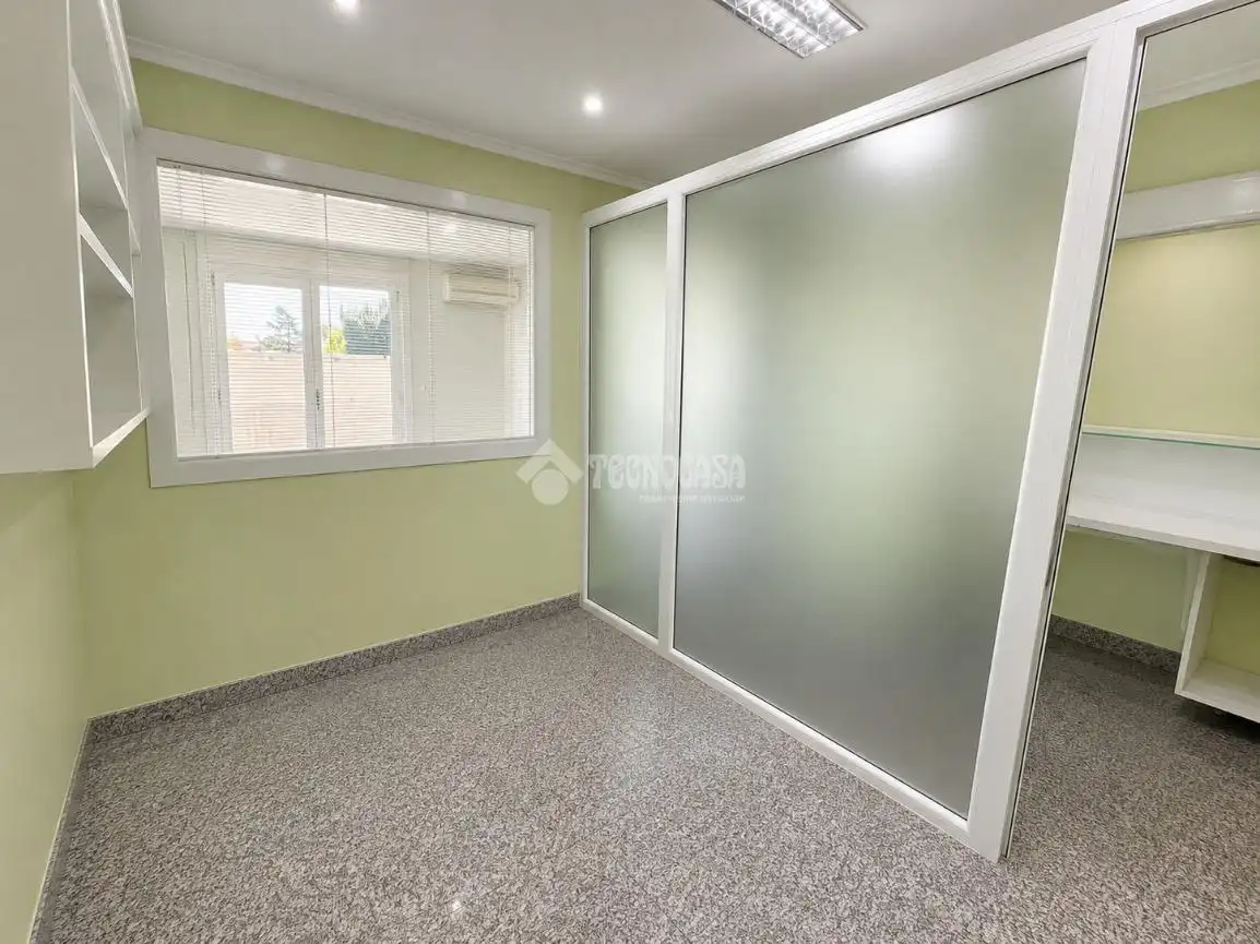 Piso en venta en León Capital  con Calefacción, Terraza y Trastero