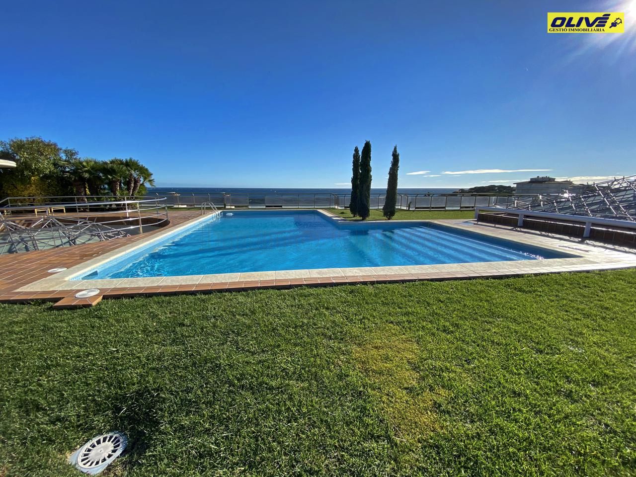 Piscina de Apartament en venda en Castell-Platja d'Aro amb Terrassa, Moblat i Piscina comunitària