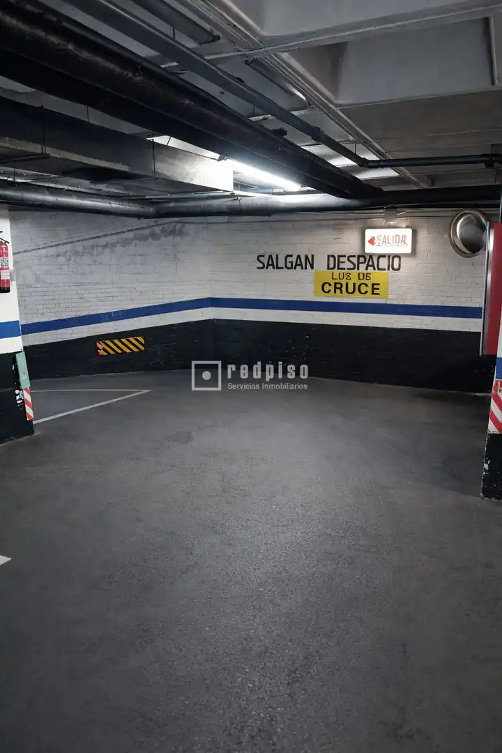 Garage for sale in de Cristóbal Bordiú, Ríos Rosas - Nuevos Ministerios
