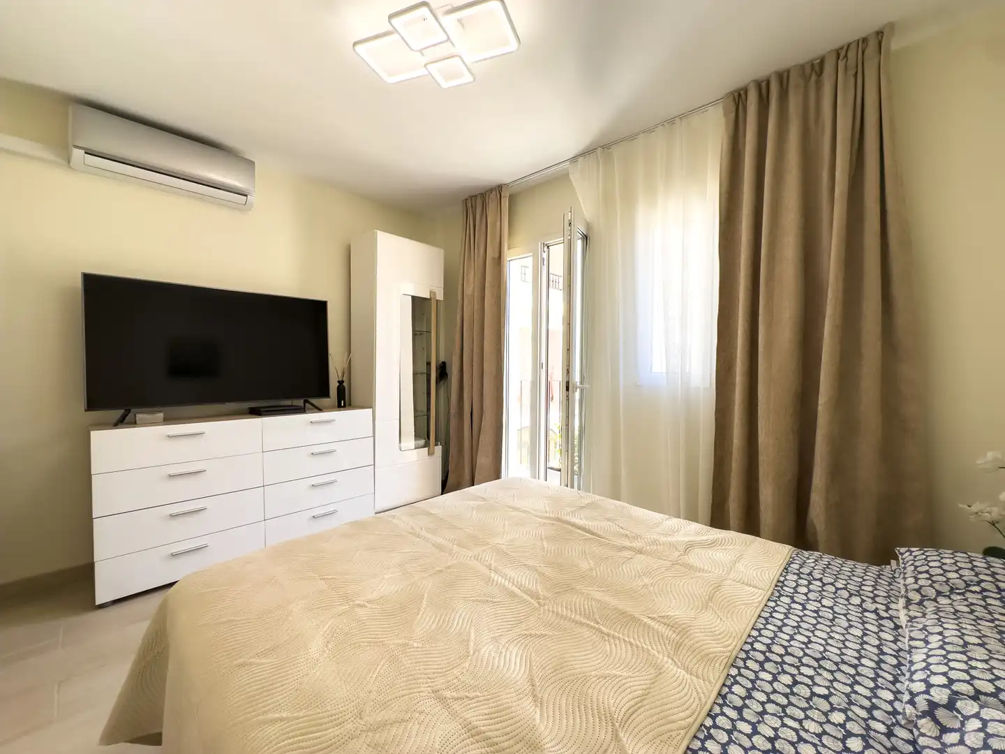 Bedroom of Apartments for sale in Manilva  with Air Conditioner, Terrace and Furnished