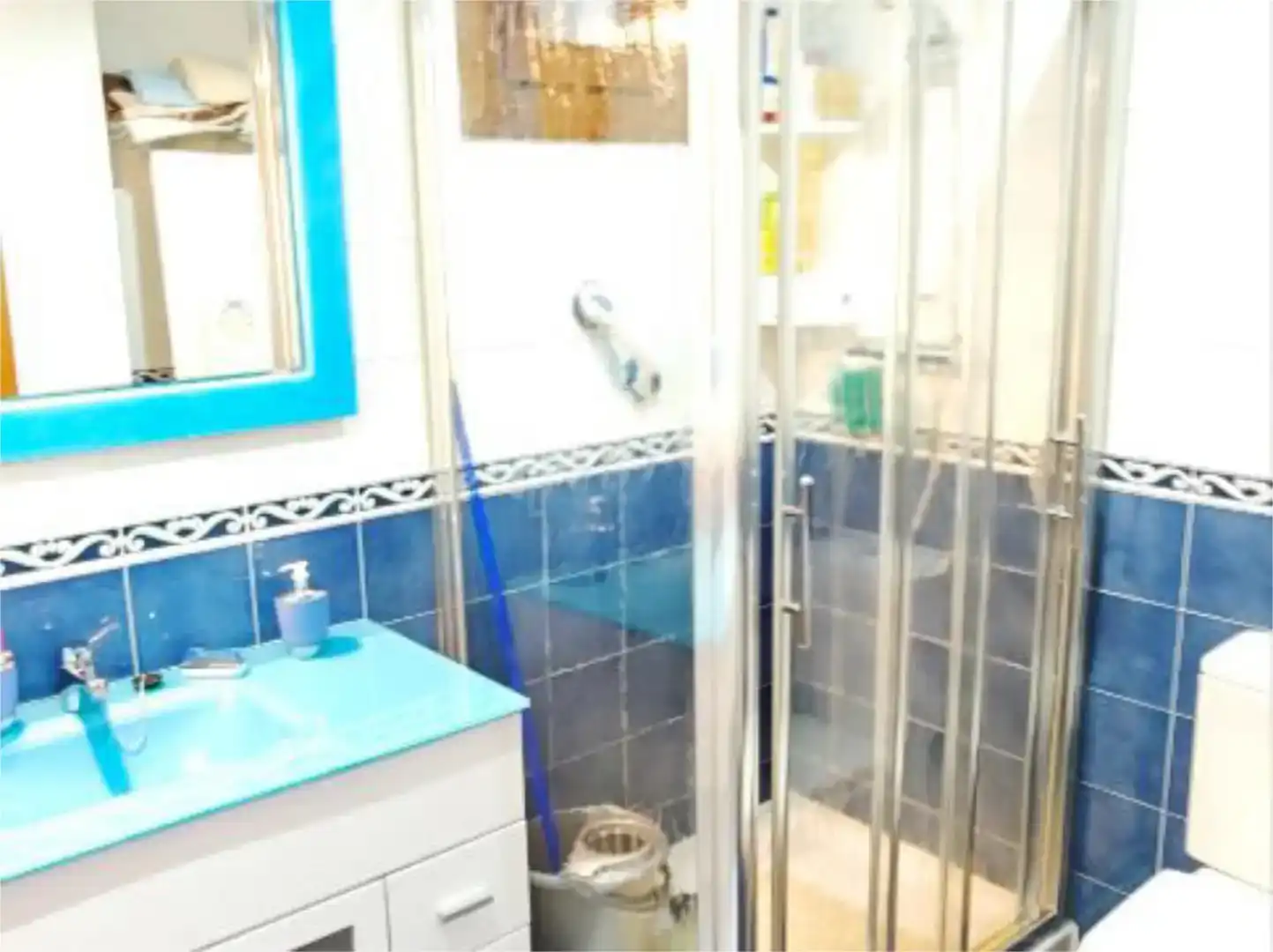 Baño de Piso en venta en Santurtzi  con Balcón