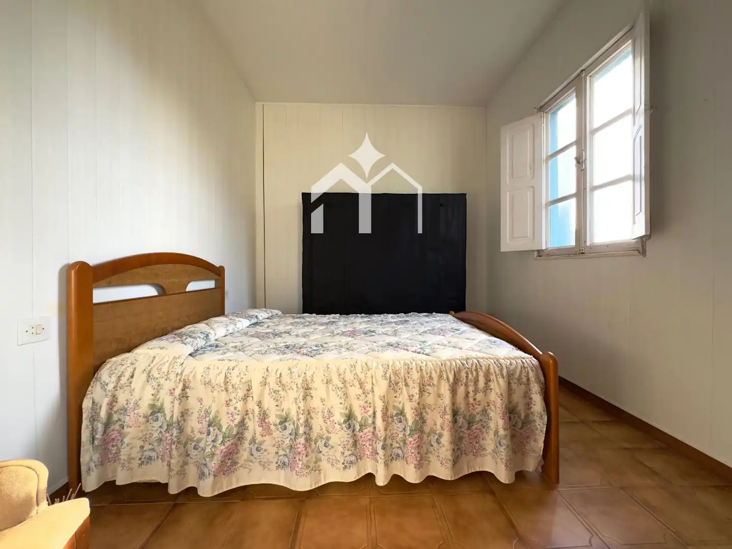 Schlafzimmer von Haus oder Chalet zum Verkauf in Bueu mit Heizung und Ofen