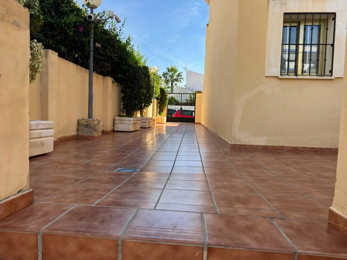 Vista exterior de Piso de alquiler en Benalmádena con Aire acondicionado, Calefacción y Terraza