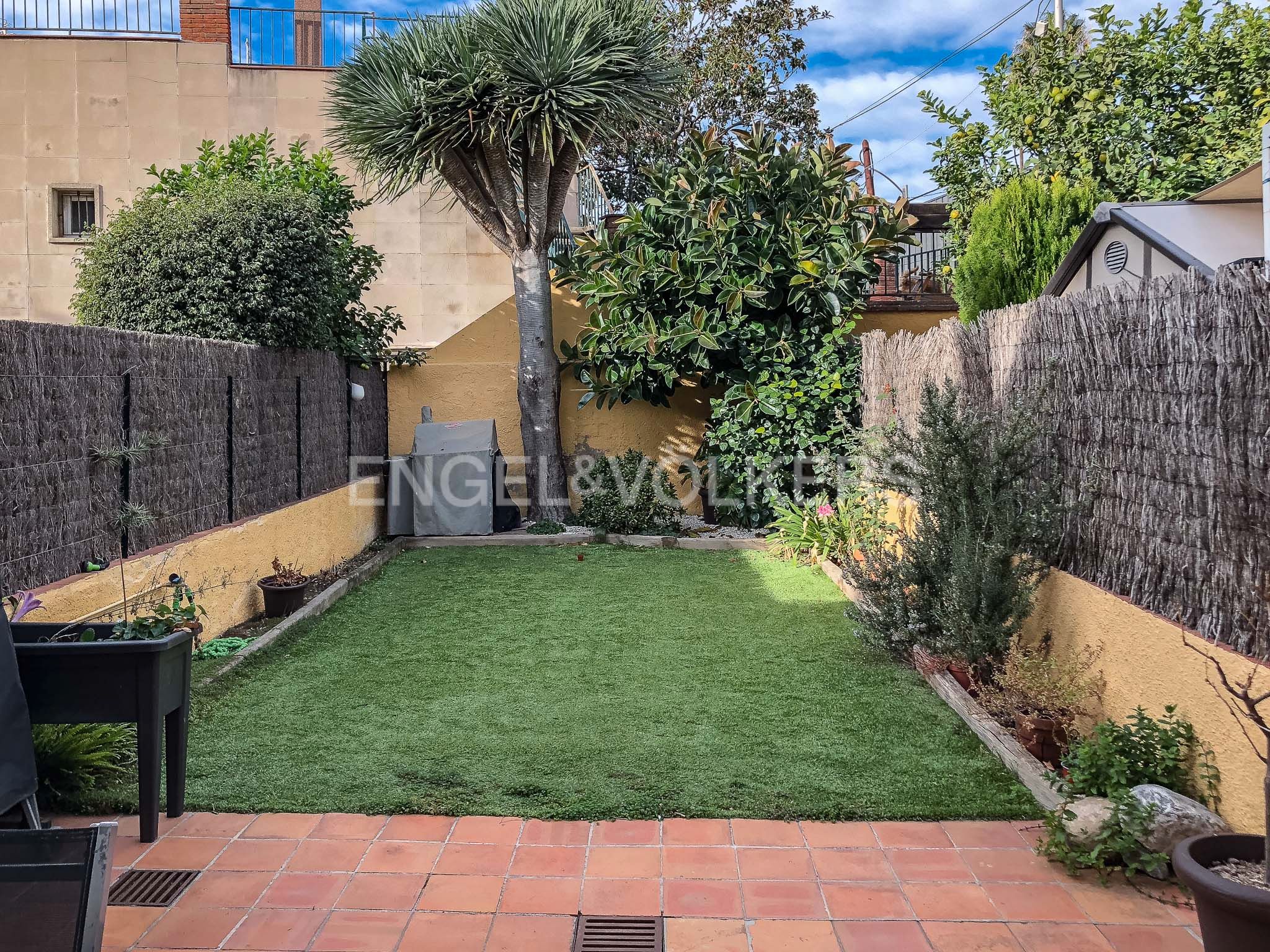 Garden of House or chalet for sale in Sant Just Desvern  with Air Conditioner, Heating and Private garden