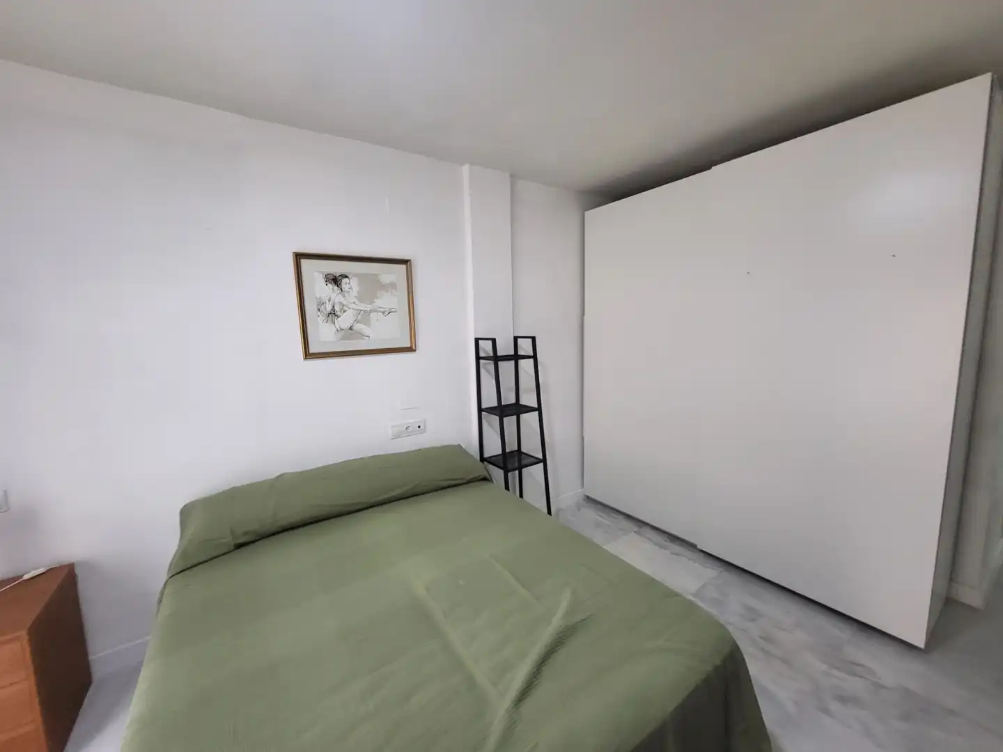 Dormitori de Pis de lloguer en Almería amb Aire condicionat, Calefacció i Parquet