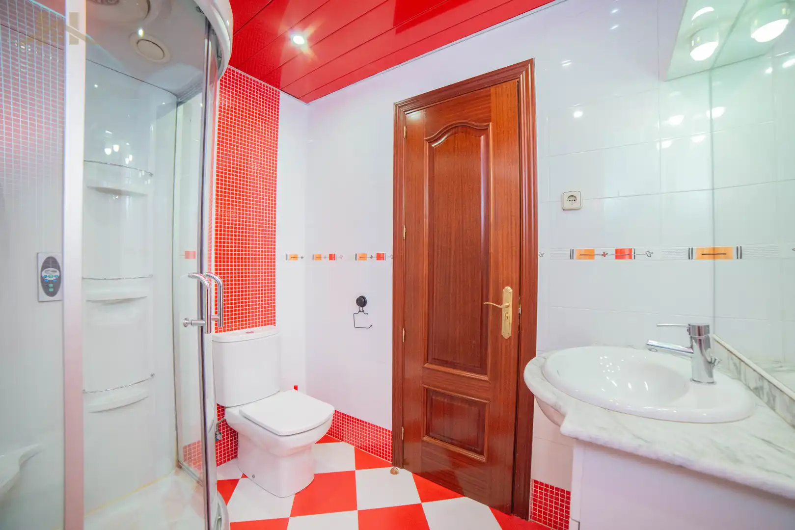 Baño de Casa o chalet en venta en Rivas-Vaciamadrid con Jardín privado, Trastero y Piscina