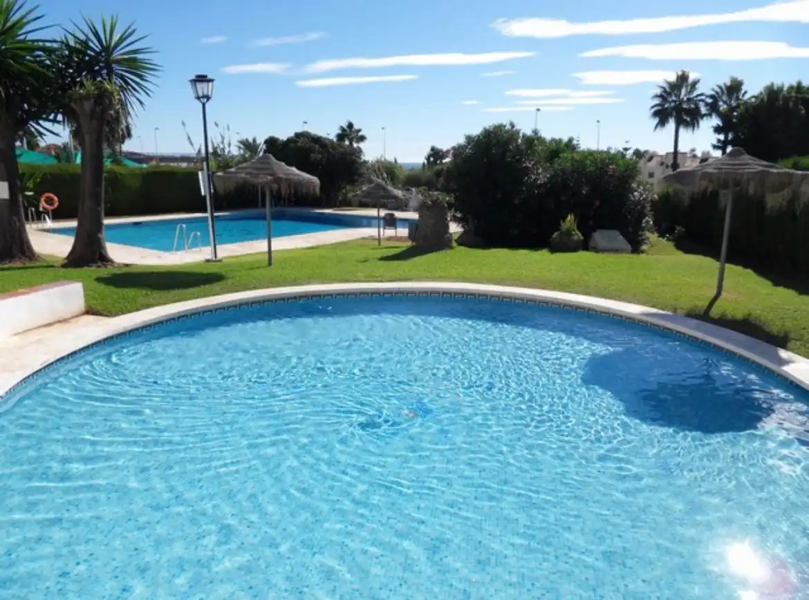 Schwimmbecken von Wohnung zum Verkauf in Mijas mit Klimaanlage, Terrasse und Möbliert