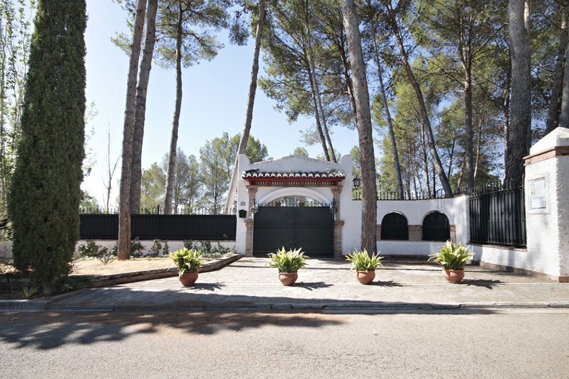 Exterior view of House or chalet for sale in Albolote  with Private garden, Swimming Pool and Balcony