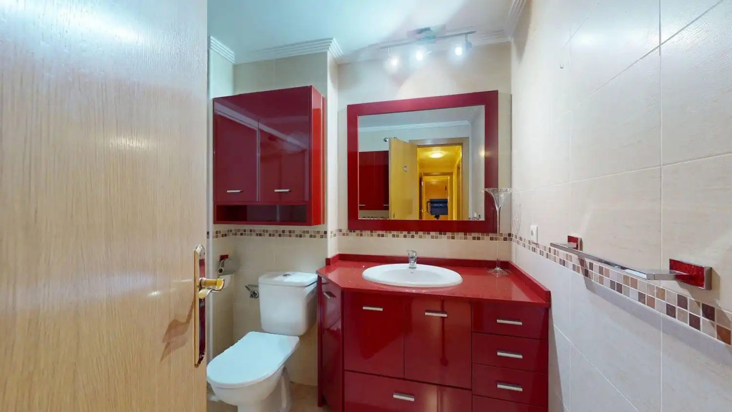 Baño de Piso en venta en Alicante / Alacant con Aire acondicionado, Calefacción y Trastero