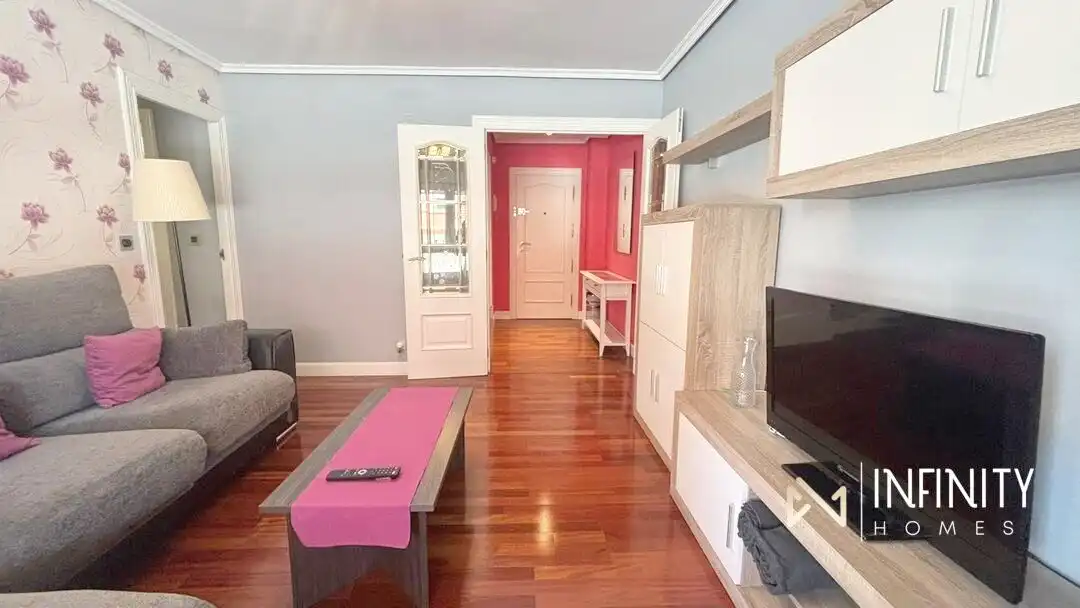Sala de estar de Piso de alquiler en Bilbao  con Calefacción