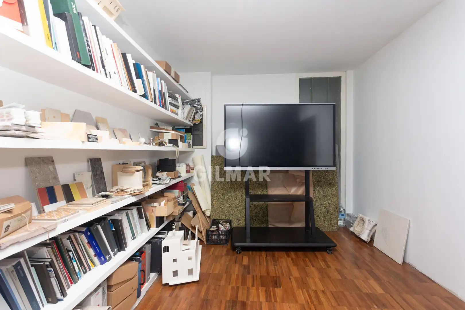 Flat for sale in Madrid  with Heating and Balcony